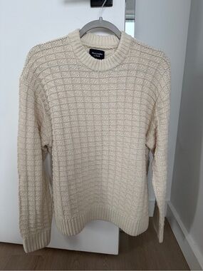 Abercrombie & Fitch Cream Textured Crewneck Sweater